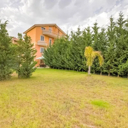 Holiday home Snug Holiday Home In Quartu Sant'Elena-Ca With Garden